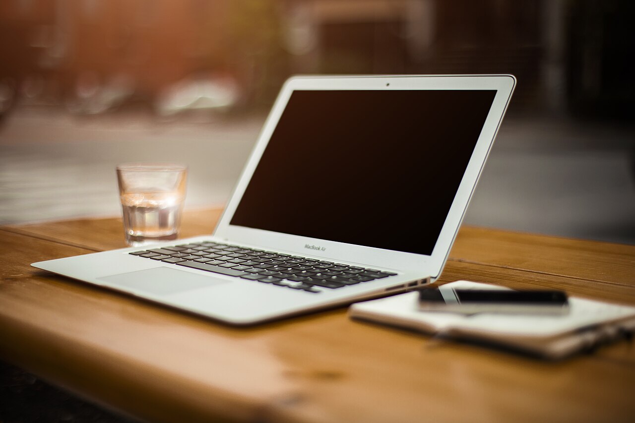 Apple MacBook Air 2019 — manufacturer product photograph