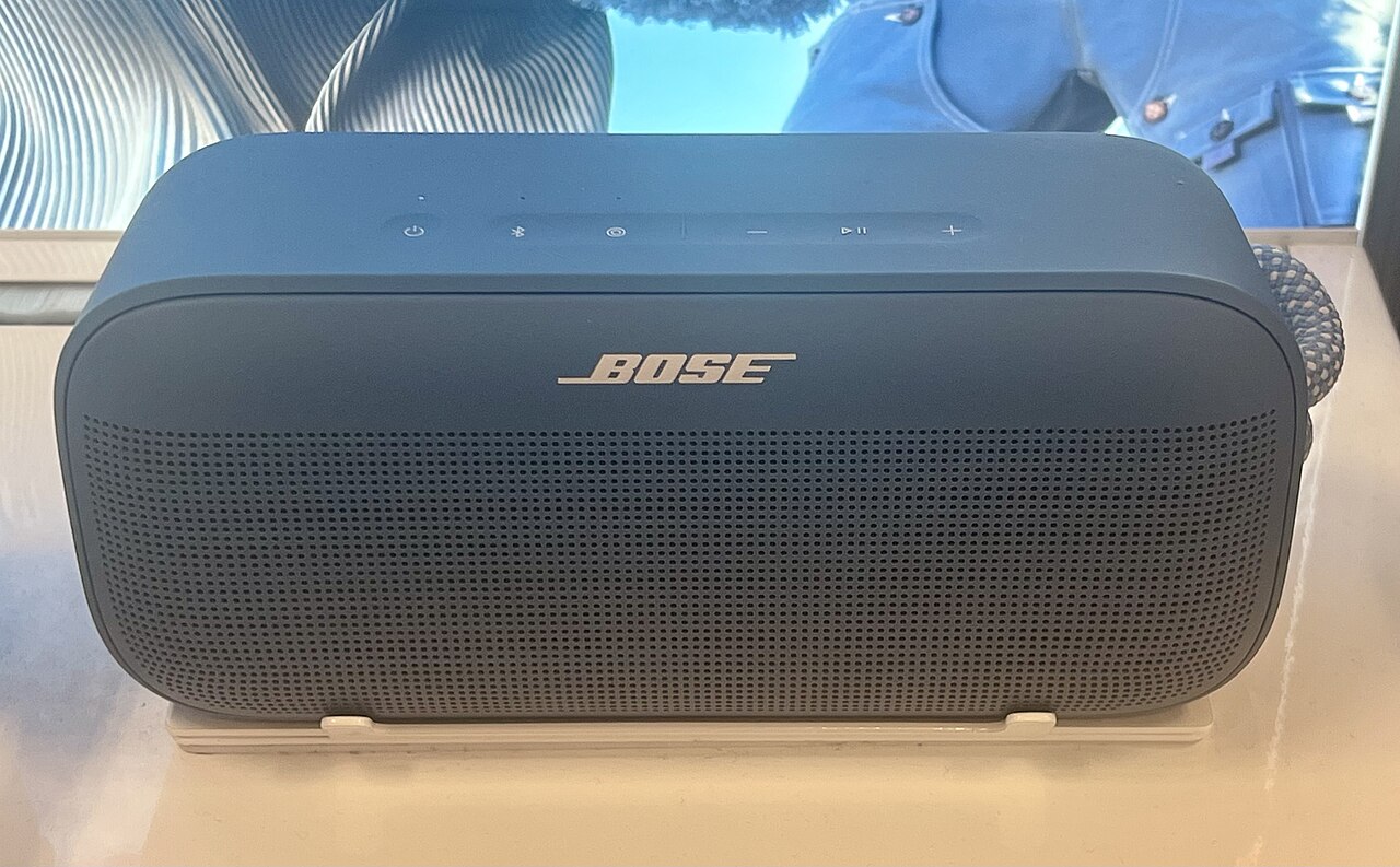 Bose SoundLink Flex — manufacturer product photograph