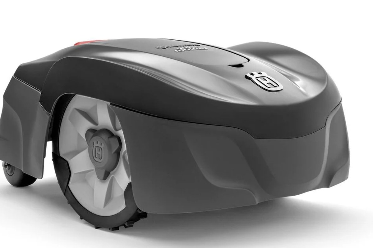 Husqvarna Automower 115H Bluetooth — detail crop from the cited public reference image.